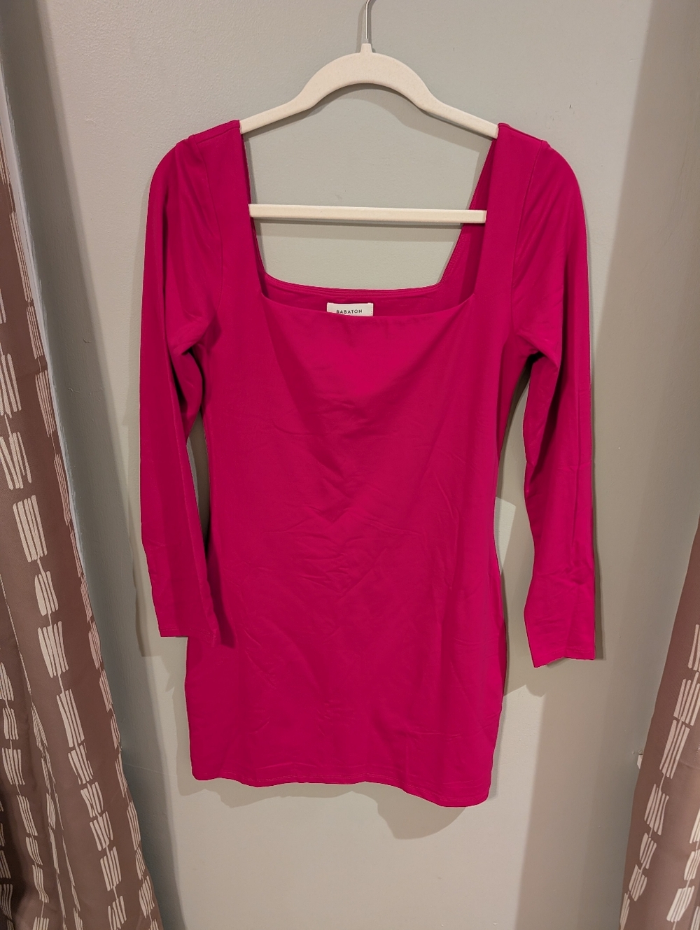 Babaton Fuchsia Square-Neck Long Sleeve Top